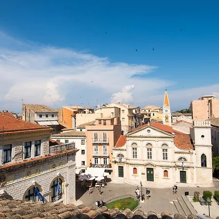 Attic Flat At San Giacomo Square-corfu Town アパート コルフ島